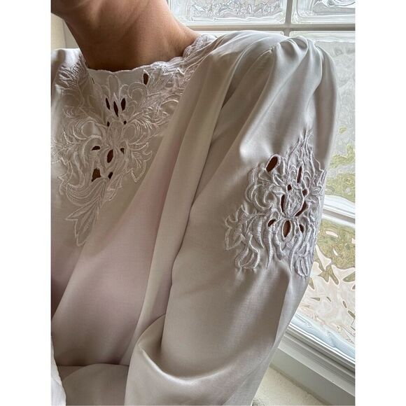 Nicola M women’s vintage white floral  90’s blouse satin long sleeve romantic re - Picture 1 of 7